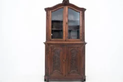 Vitrine de bibliothèque, France, vers 1880.