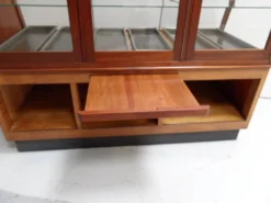 Vitrine de boulangerie vintage