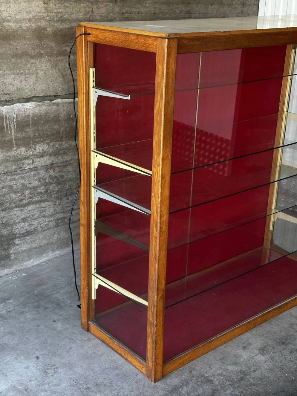Vitrine de commerce ancienne, années 1930