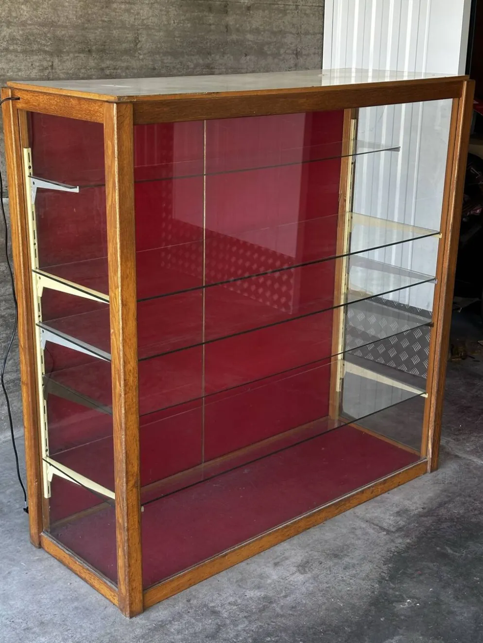 Vitrine de commerce ancienne, années 1930