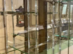 Vitrine de magasin début XXème en chêne à portes coulissantes