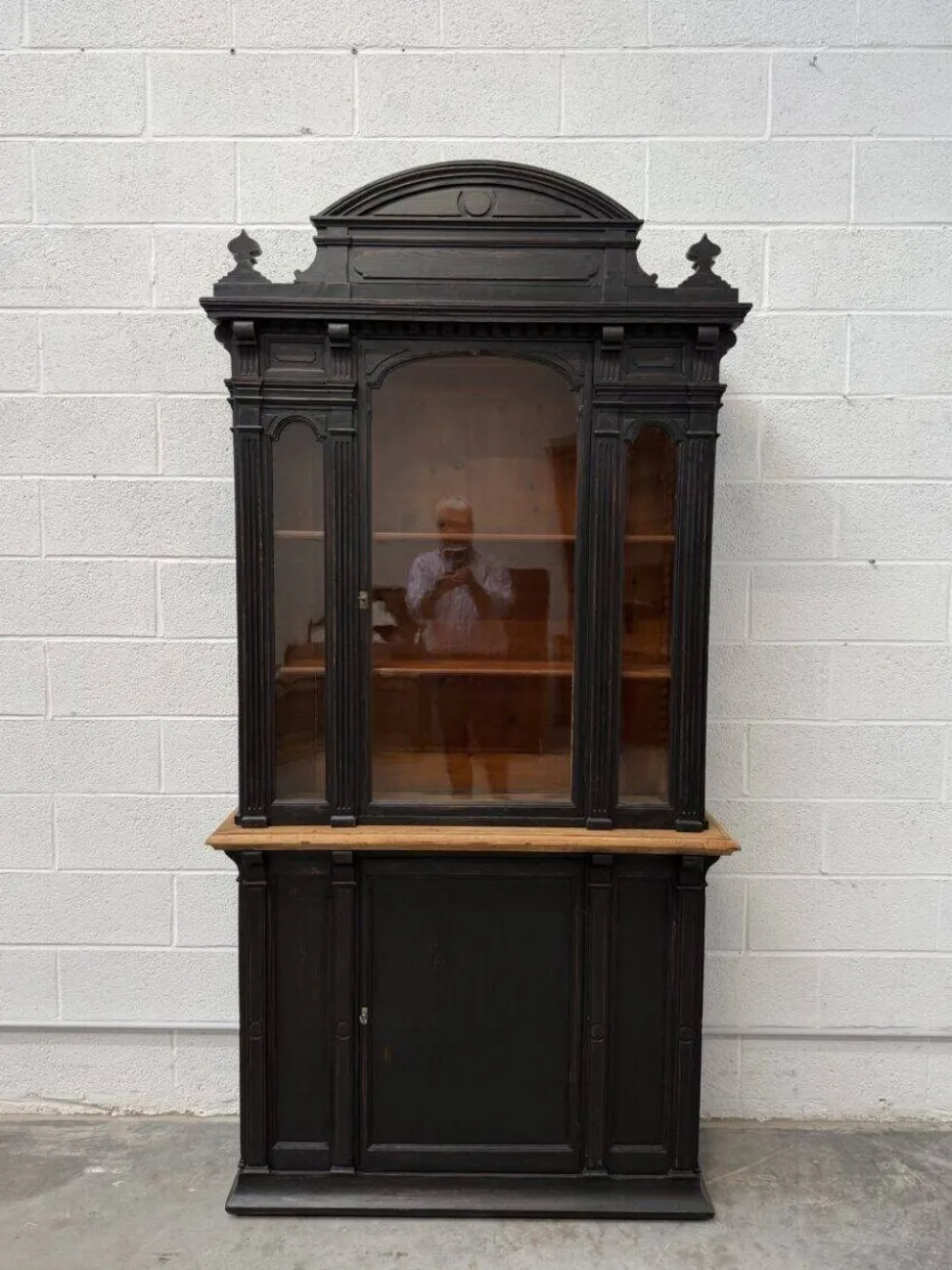 Vitrine de magasin XIXème en chêne massif