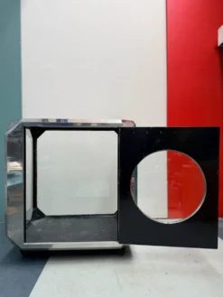 Vitrine de Showroom Monumentale d'Époque Space Age – Circa 1970