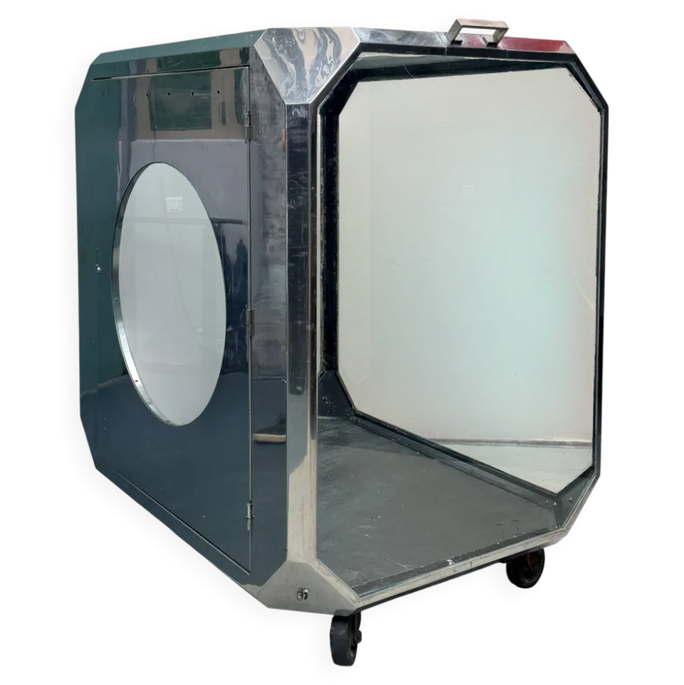 Vitrine de Showroom Monumentale d'Époque Space Age – Circa 1970