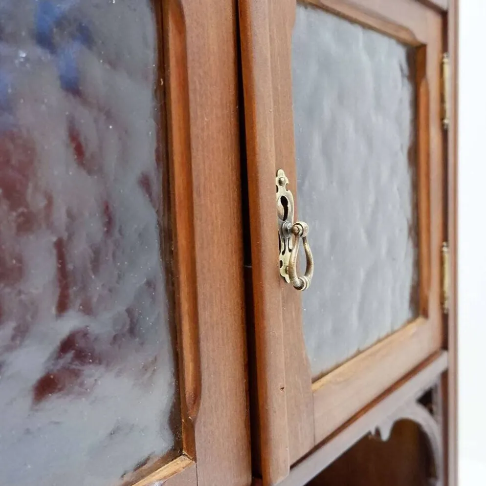 Vitrine de style Art Nouveau, début XXe siècle