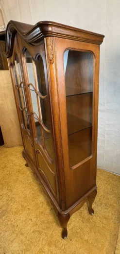 Vitrine de style baroque classique – Environ 1940–1960