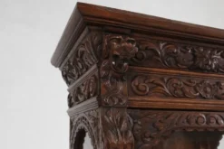Vitrine de style baroque en chêne, Belgique, années 1950