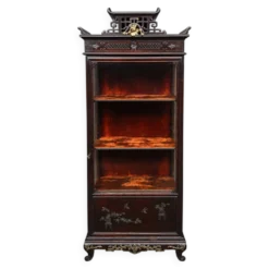 Vitrine de style japonais.