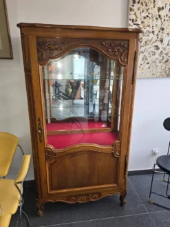 Vitrine de style Louis XV en merisier – Fabrication française UNIFA
