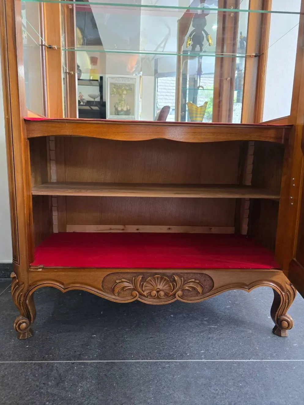 Vitrine de style Louis XV en merisier – Fabrication française UNIFA