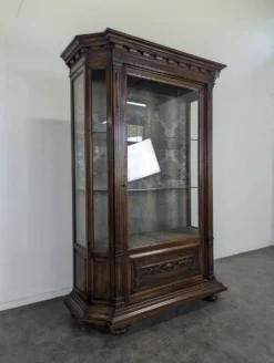 Vitrine de style Renaissance de la Maison Soubrier