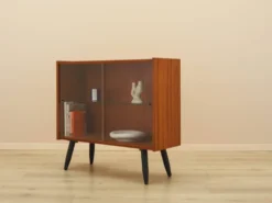 Vitrine en acajou avec façade en verre, Danemark, années 1970