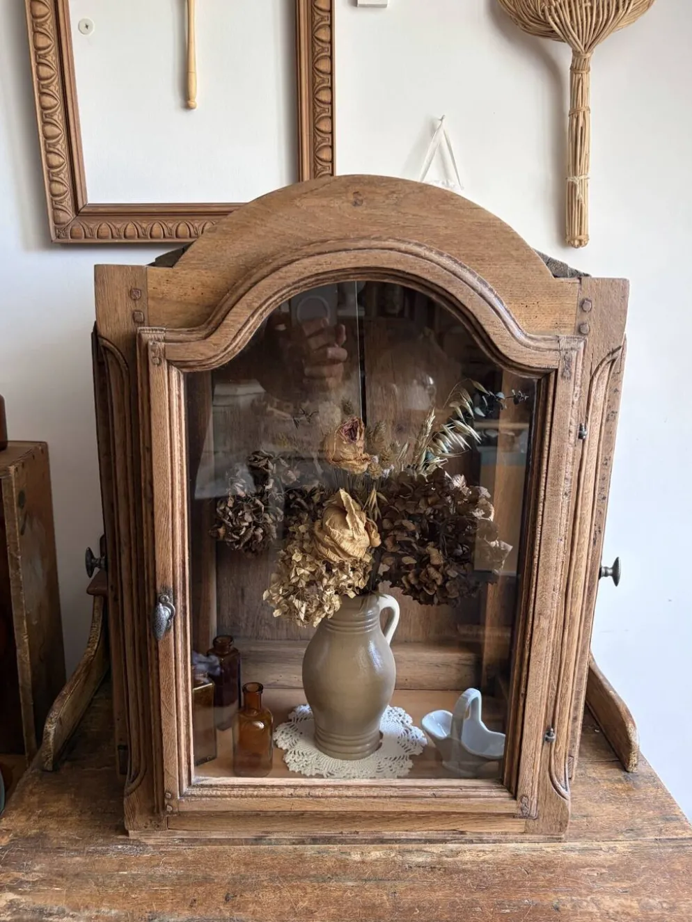 Vitrine en bois