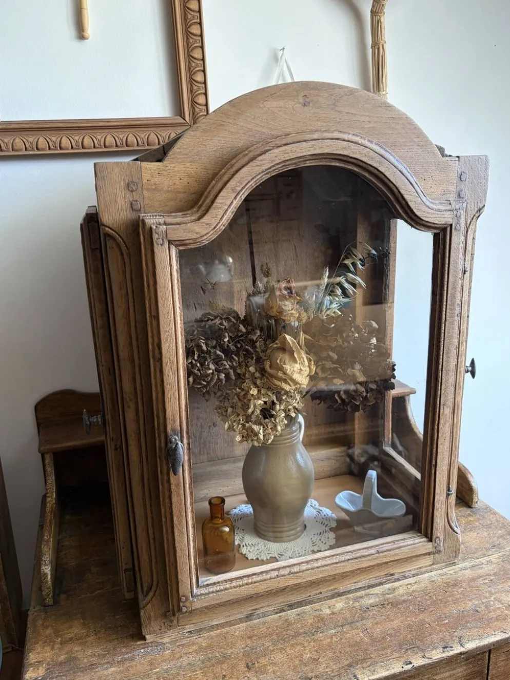 Vitrine en bois