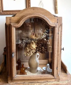 Vitrine en bois