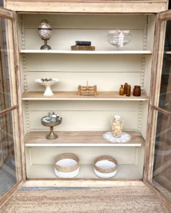 Vitrine en bois
