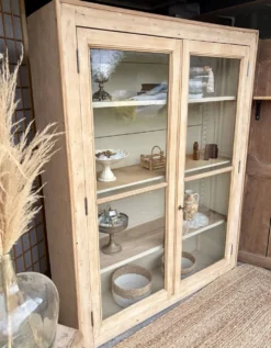 Vitrine en bois
