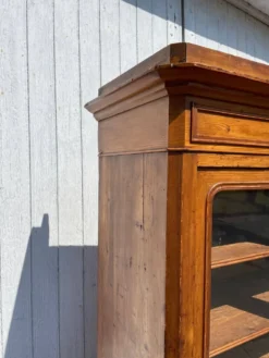 Vitrine en bois blanc style anglais
