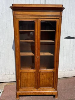 Vitrine en bois blanc style anglais