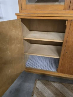 Vitrine en bois vintage XL / buffet / unité murale