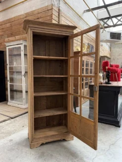 Vitrine en chêne début XXème