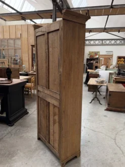 Vitrine en chêne début XXème