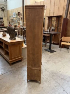 Vitrine en chêne début XXème