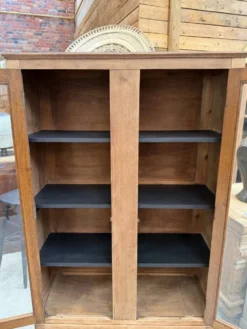 Vitrine en chêne début XXème