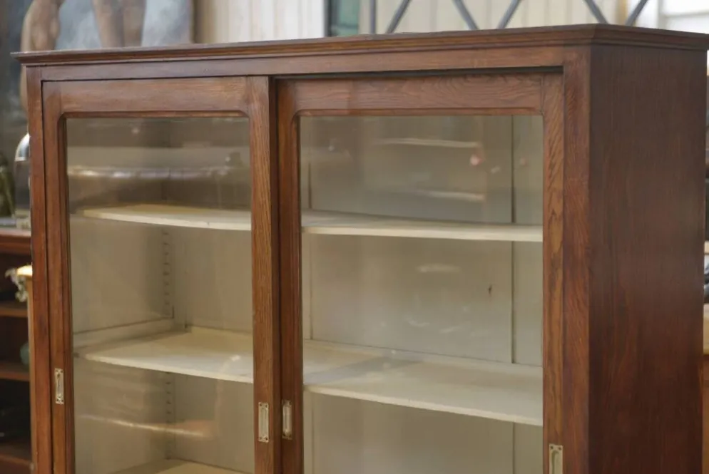 Vitrine en chêne des années 1940