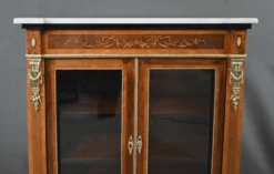 Vitrine en Marqueterie de Bois de Rose & Merisier, style Napoléon III- 2ème partie XIXe