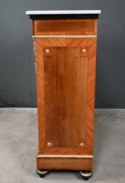 Vitrine en Marqueterie de Bois de Rose & Merisier, style Napoléon III- 2ème partie XIXe