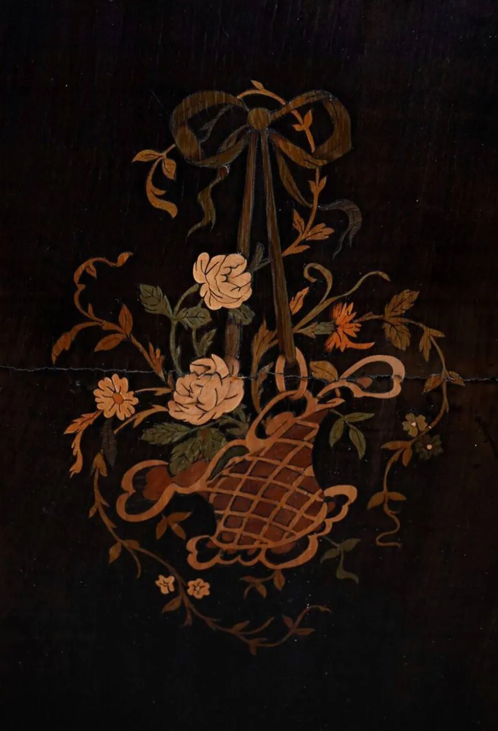 Vitrine en Marqueterie de Bois précieux, style Transition Louis XV Louis XV