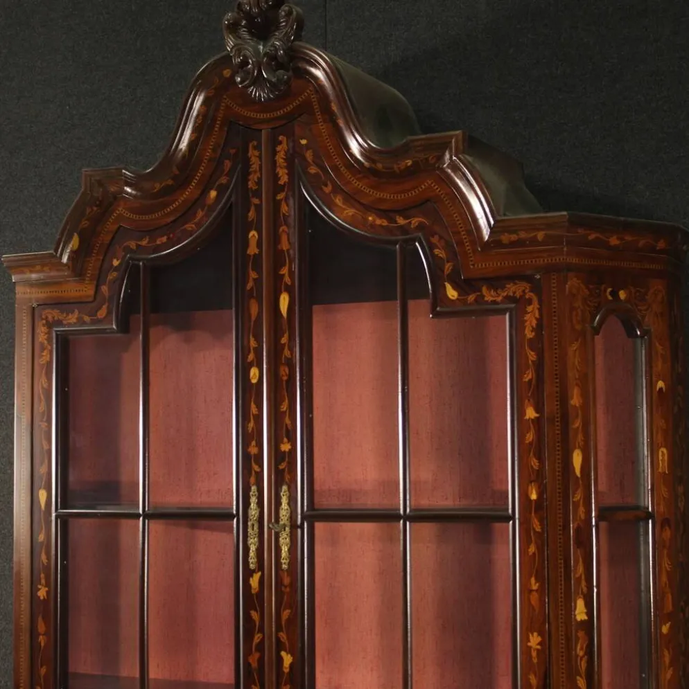 Vitrine en marqueterie néerlandaise du 20e siècle
