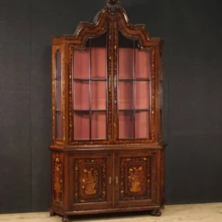 Vitrine en marqueterie néerlandaise du 20e siècle