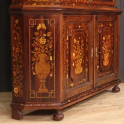 Vitrine en marqueterie néerlandaise du 20e siècle