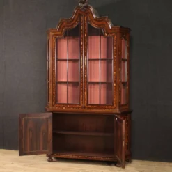 Vitrine en marqueterie néerlandaise du 20e siècle