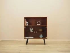 Vitrine en teck avec portes en verre, Danemark, années 1970