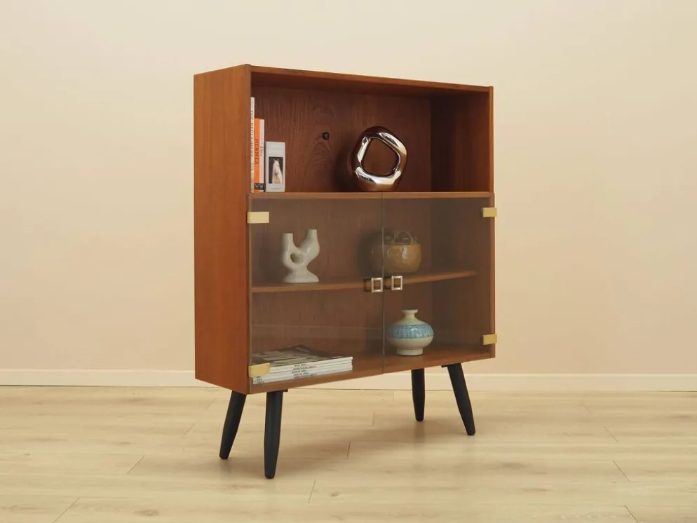 Vitrine en teck avec portes en verre, Danemark, années 1970