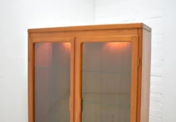 Vitrine en teck massif danois des années 1960, vintage scandinave