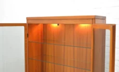Vitrine en teck massif danois des années 1960, vintage scandinave