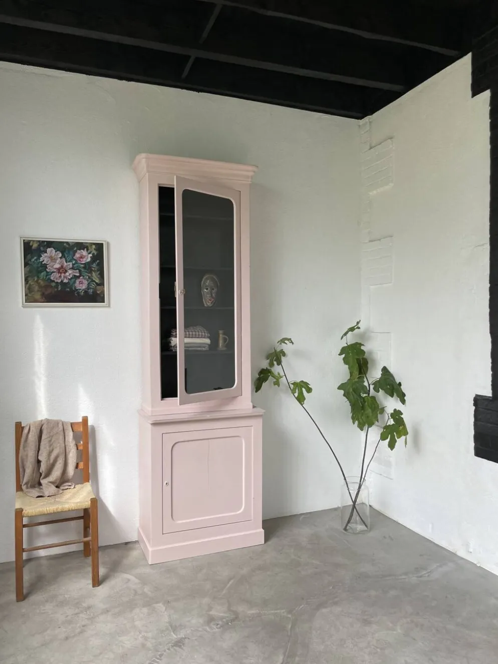 Vitrine haute rose poudrée