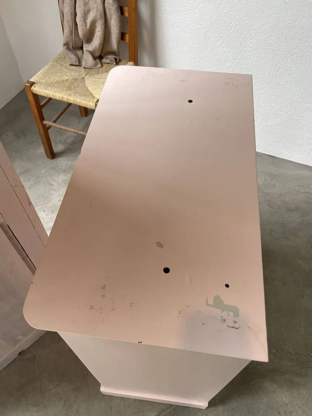 Vitrine haute rose poudrée