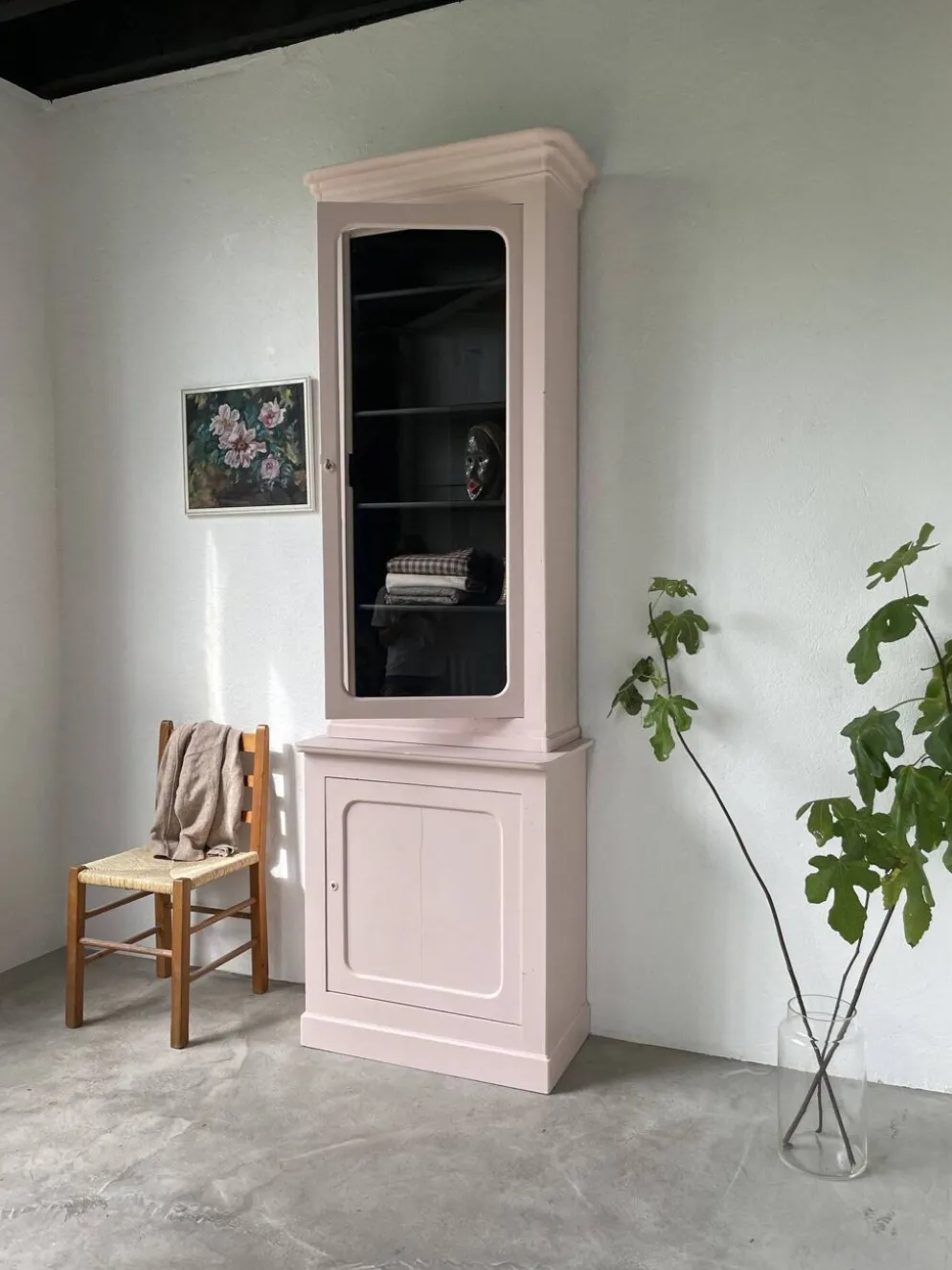 Vitrine haute rose poudrée