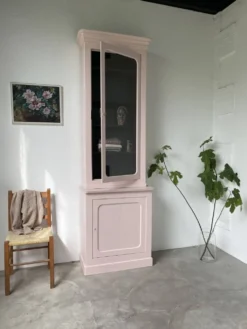 Vitrine haute rose poudrée
