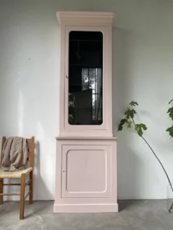 Vitrine haute rose poudrée