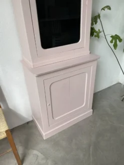 Vitrine haute rose poudrée