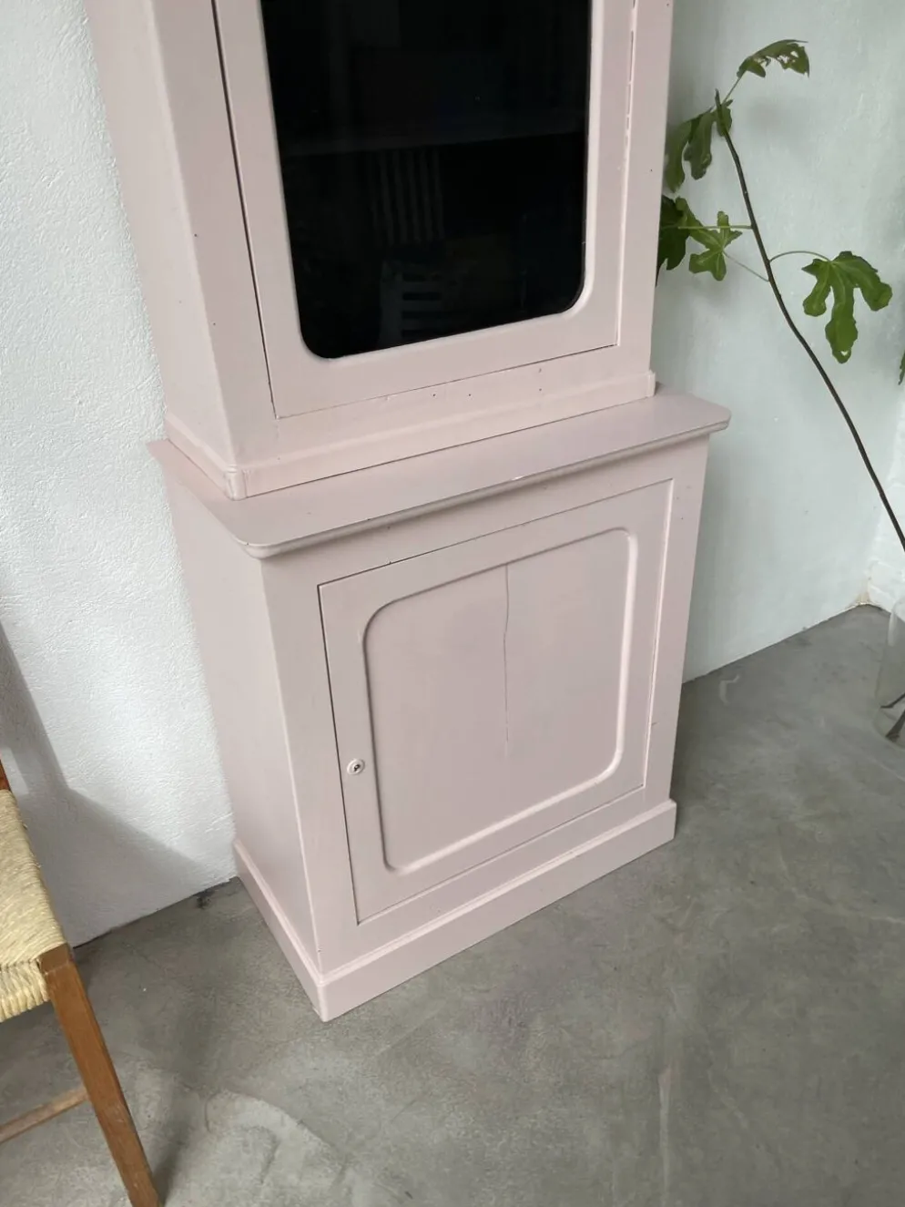 Vitrine haute rose poudrée
