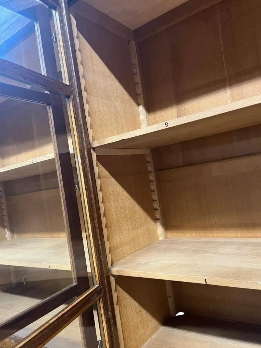 Vitrine industrielle XL vintage haute / armoire de laboratoire / armoire