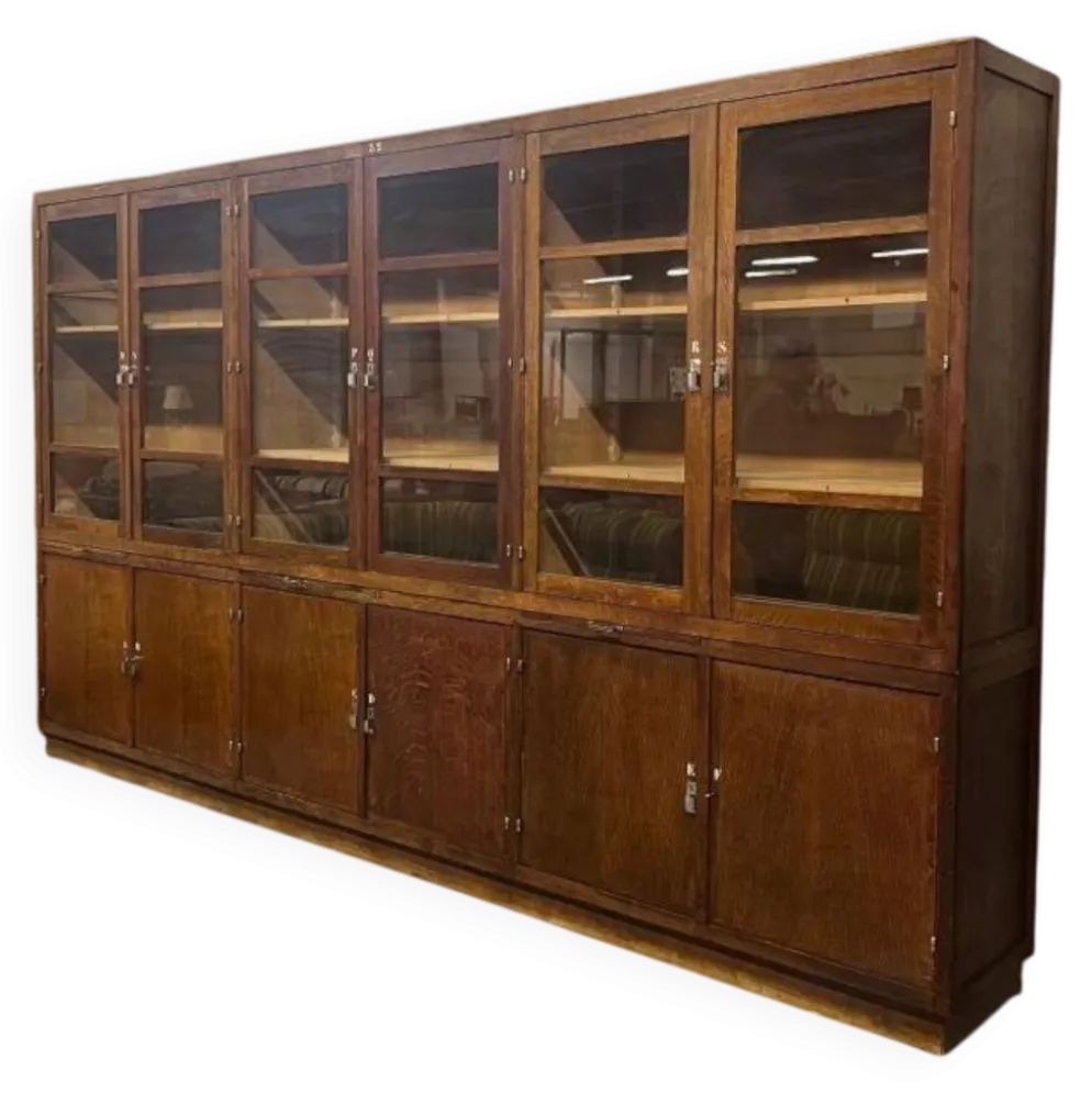 Vitrine industrielle XL vintage haute / armoire de laboratoire / armoire
