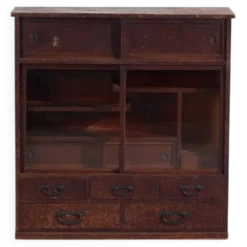 Vitrine japonaise ancienne à portes coulissantes en verre – Période Taishō–Showa (circa 1920–1950)